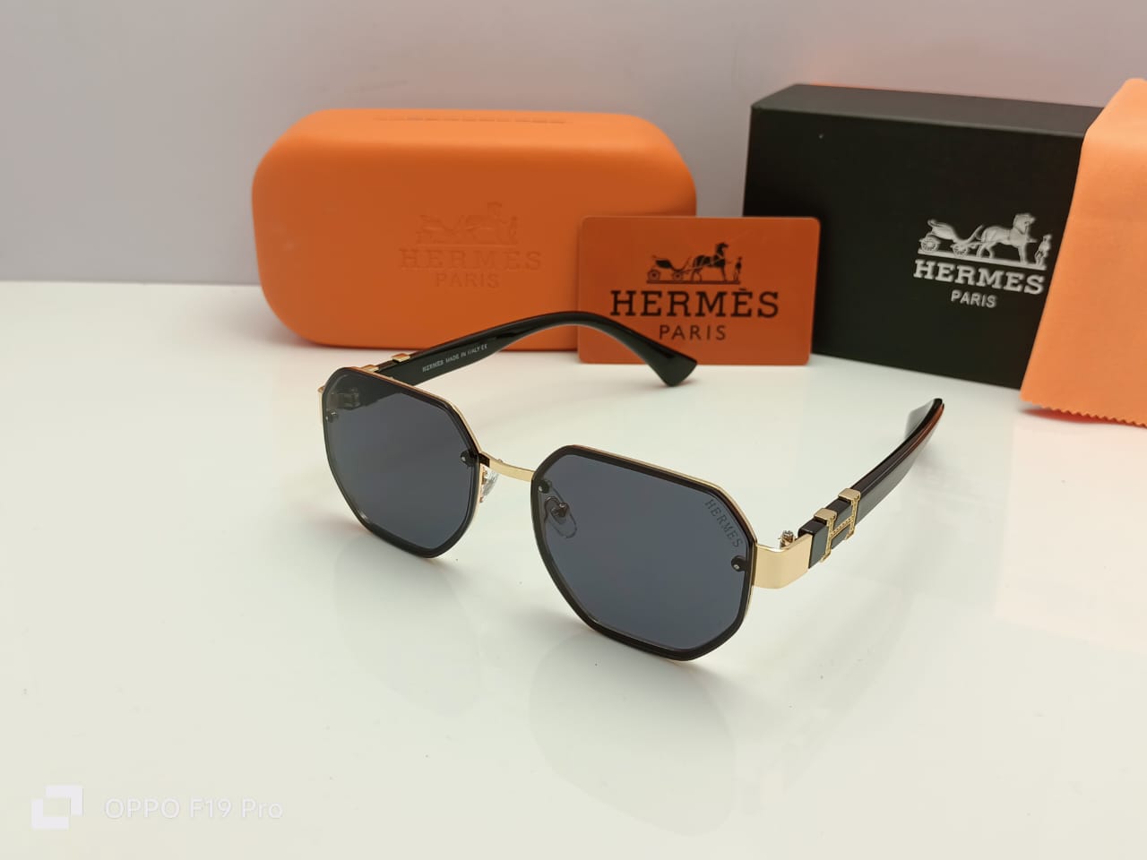 Hermès Paris Signature Sunglasses Gold Frame | Solid Black Lenses