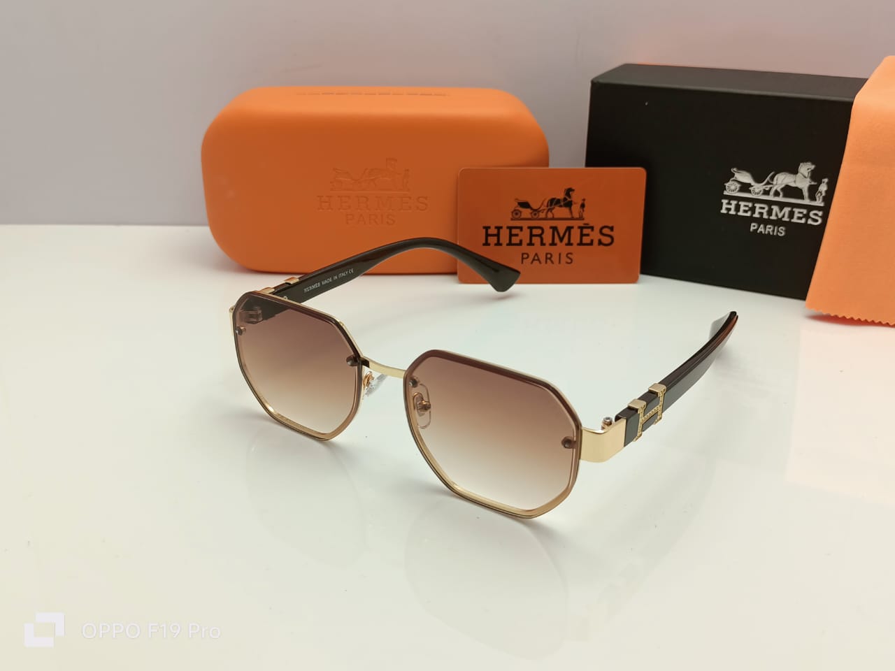 Hermès Paris Signature Sunglasses Gold Frame | Light Brown Lenses