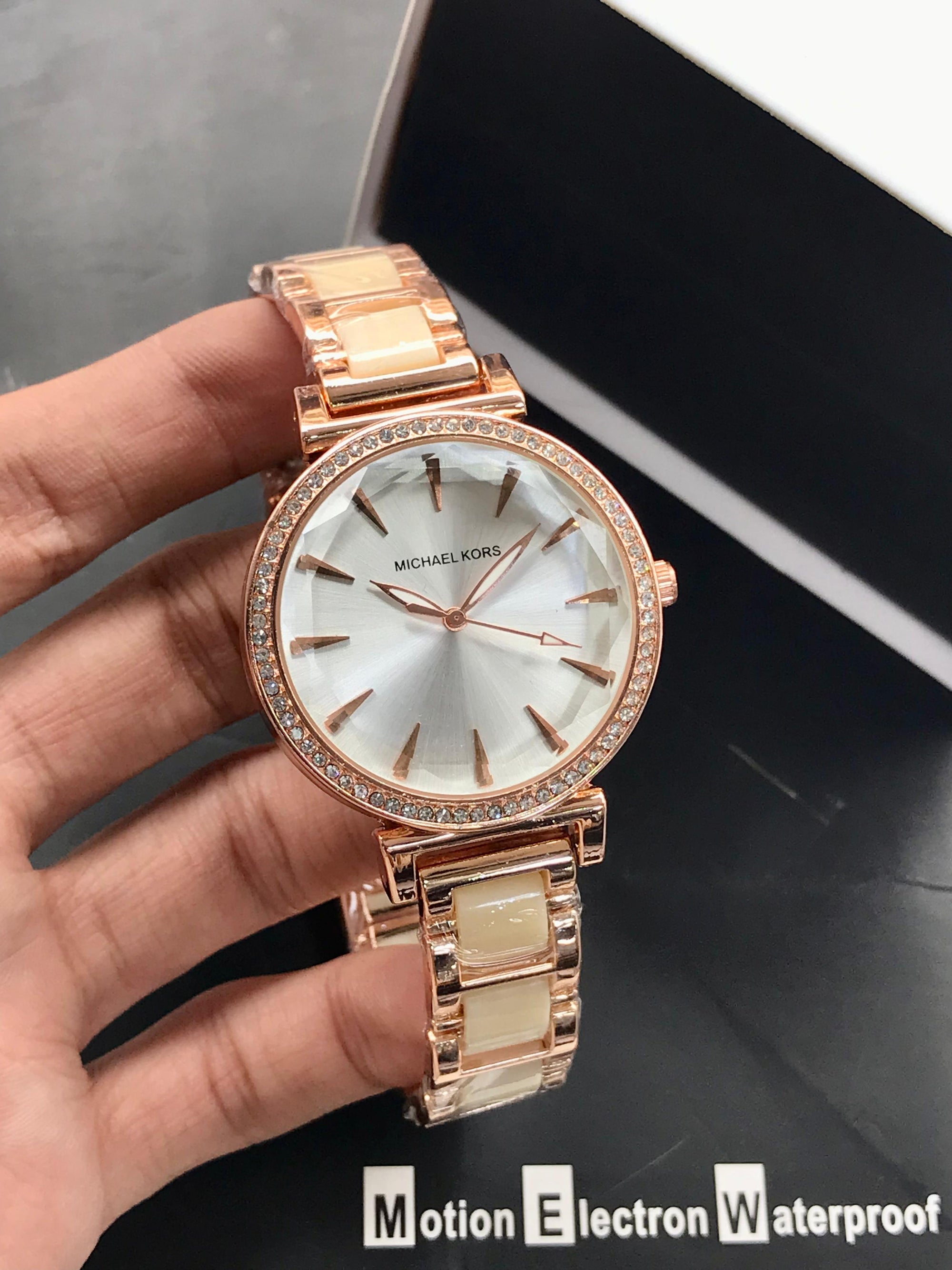 Michael Kors Parker Women’s Watch Rose Gold & cream Dial