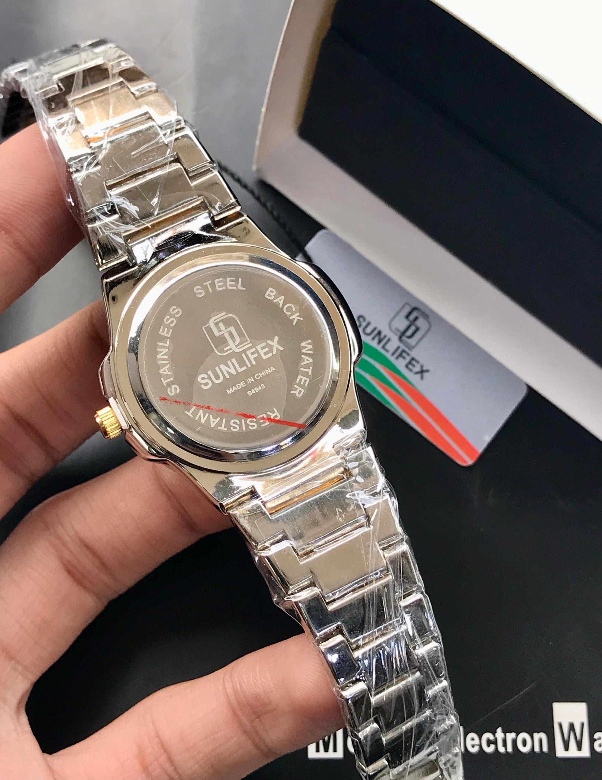 SUNLIFEX Signature Women’s Watch Gold & Silver Chain