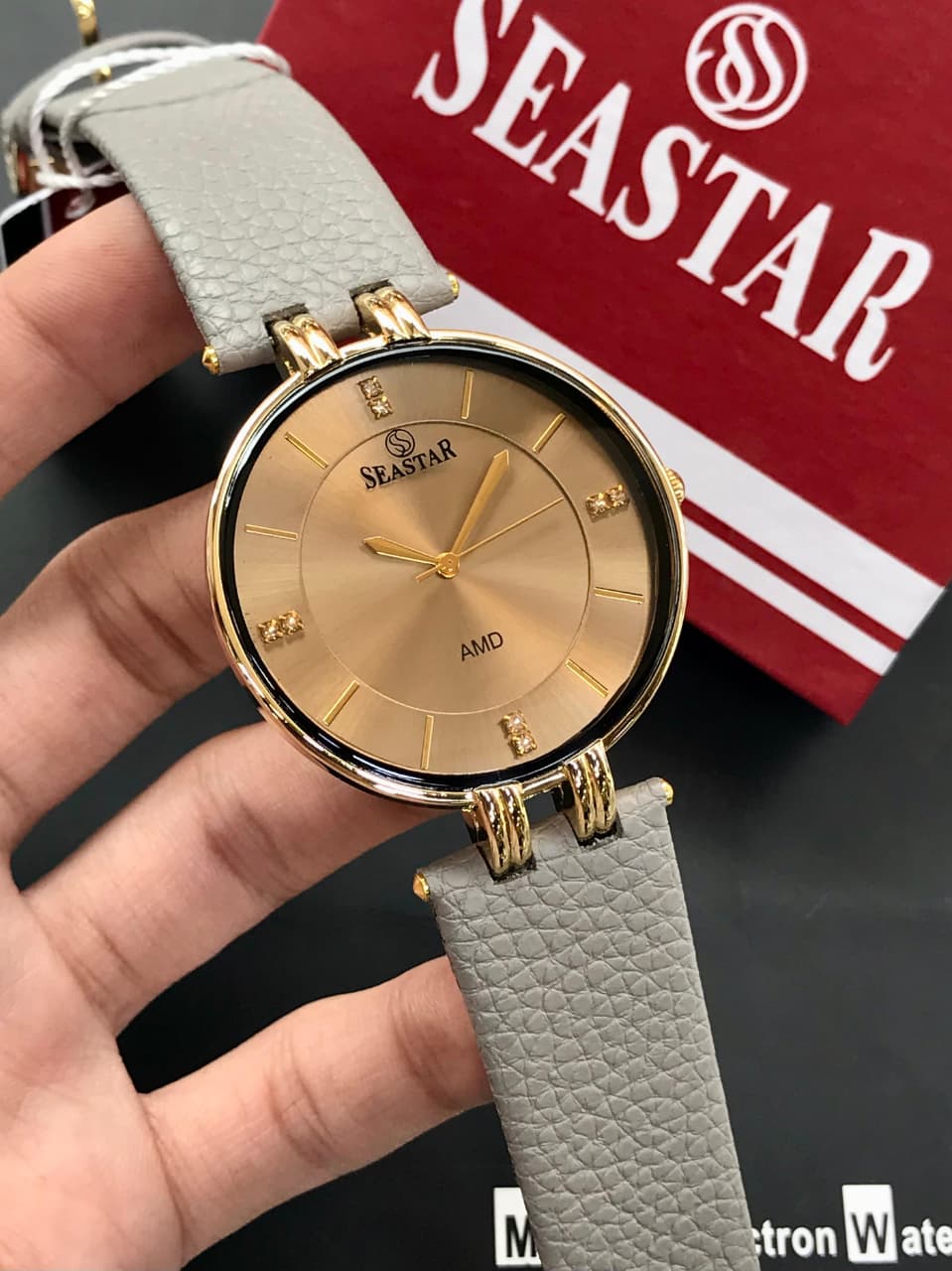 SEASTAR Original Men’s Watch Elegant Round Dial | Leather Strap
