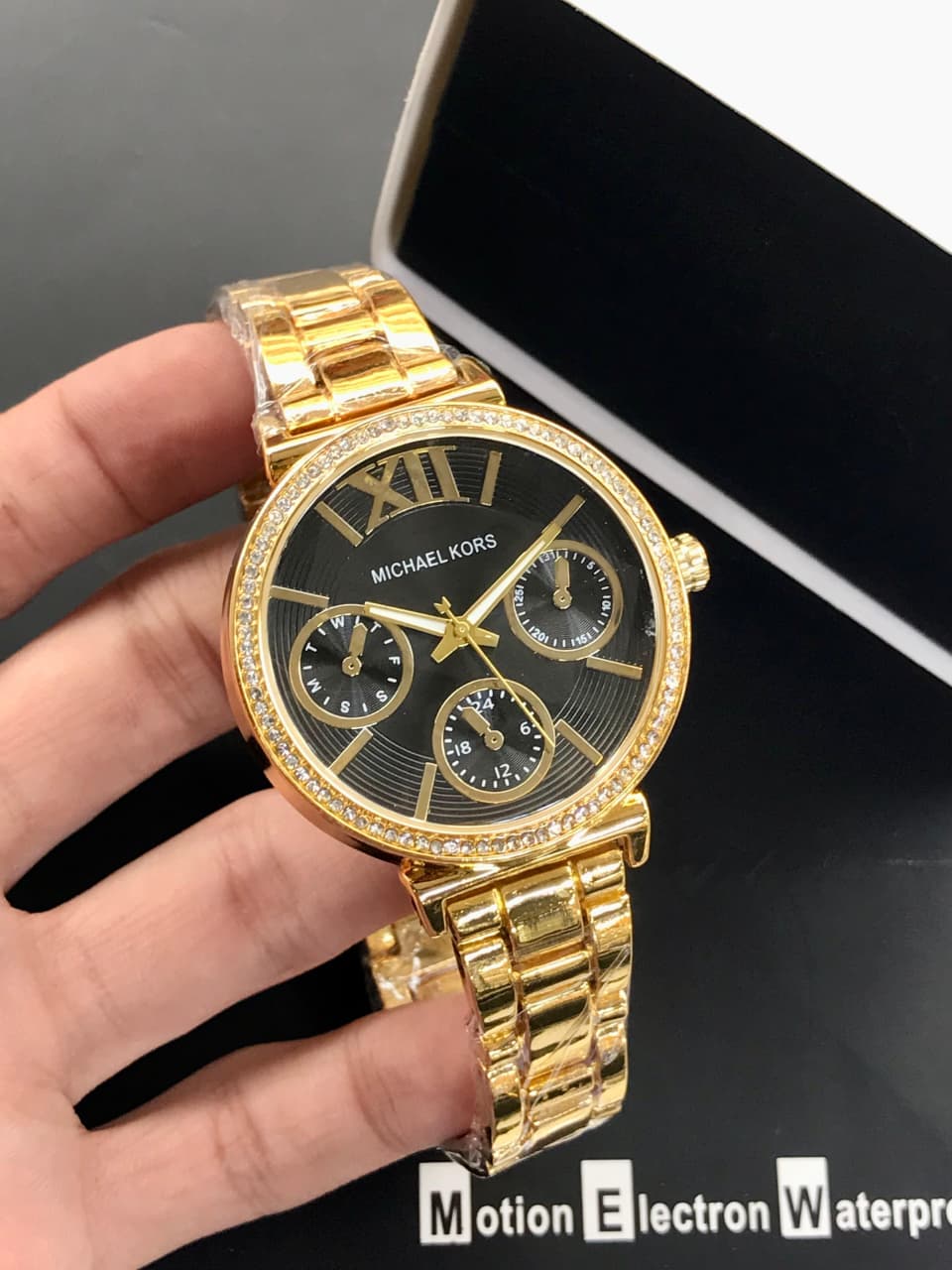 Michael Kors Women’s Watch Elegant Black Dial | Gold Stainless Steel | Crystal Detailing