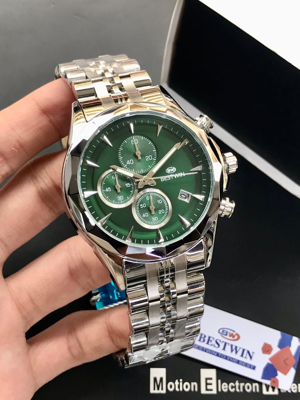 BESTWIN Men’s Chronograph Cut Bezel | Silver -Tone Stainless Steel Chain